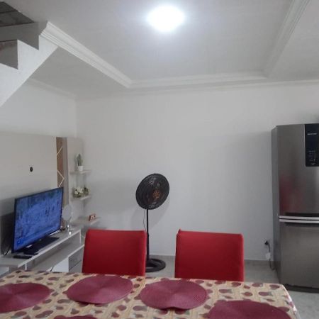 Apartamento Duplex Mobiliado Em São Pedro da Aldeia 外观 照片